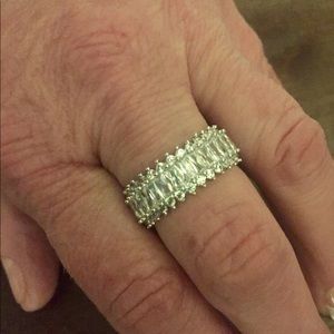 Simulated Diamond 💎 Platinum Bond Brass Ring. (8)